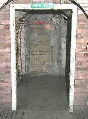 Central inside escape portal